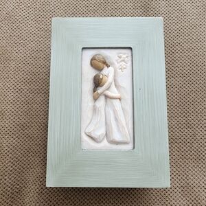 Willow Tree Mother & Daughter Embrace Memory Trinket Box Green